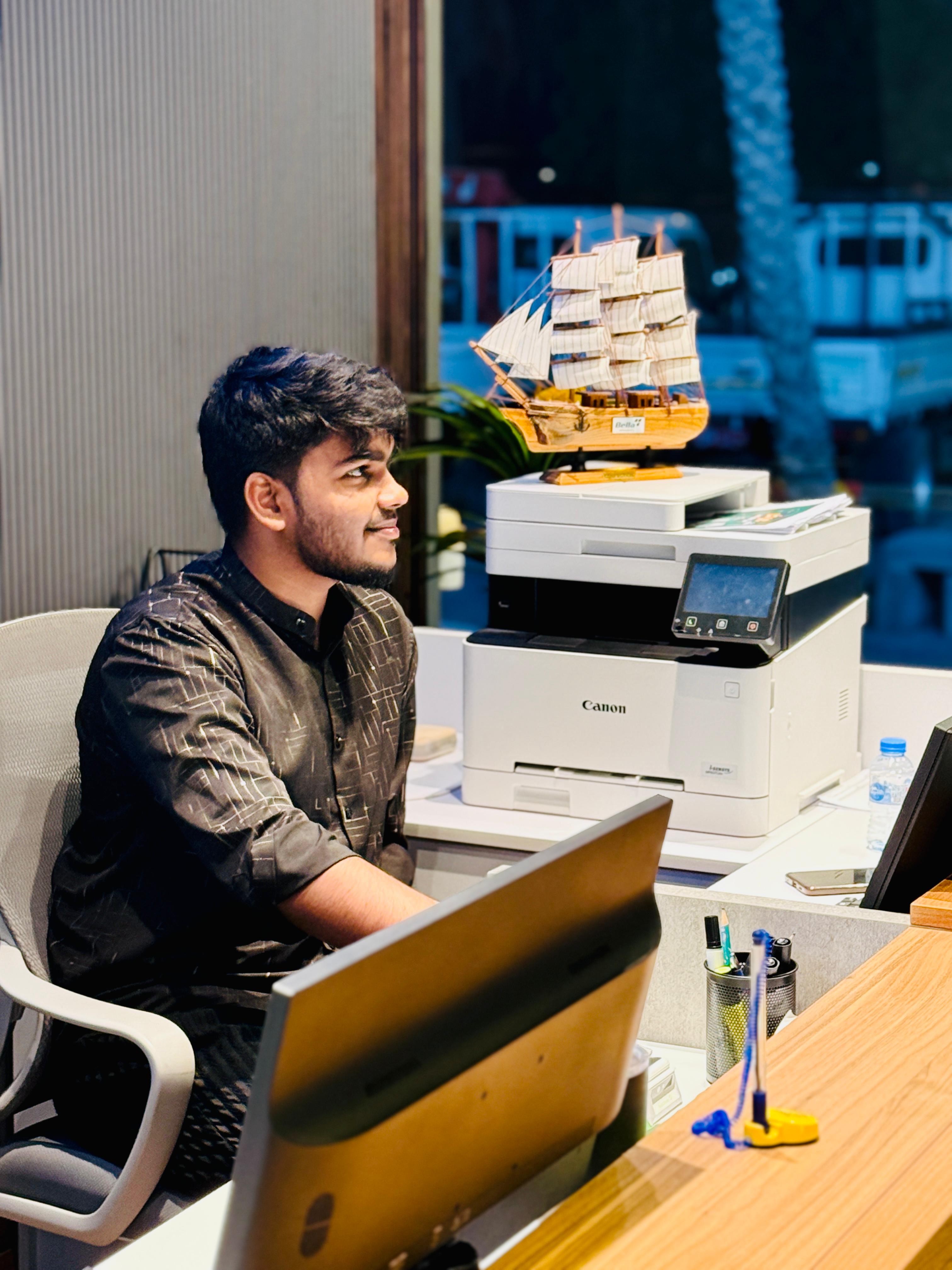 Hisan Ali - Digital Marketing Expert